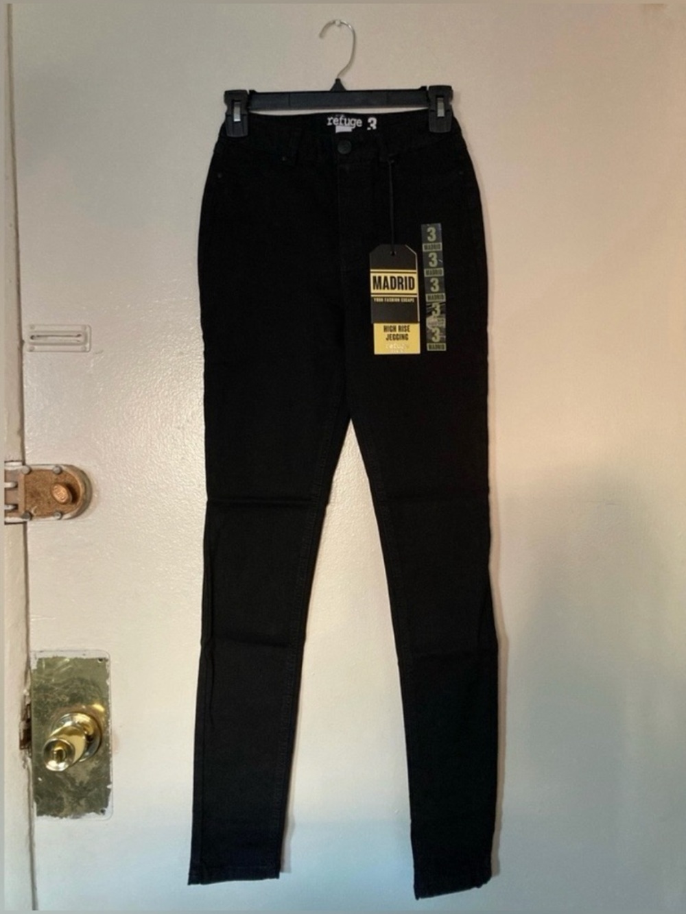 *BRAND NEW* Charlotte Russe Vintage Refuge Madrid Dark Black Size 3 Skinny Jeans